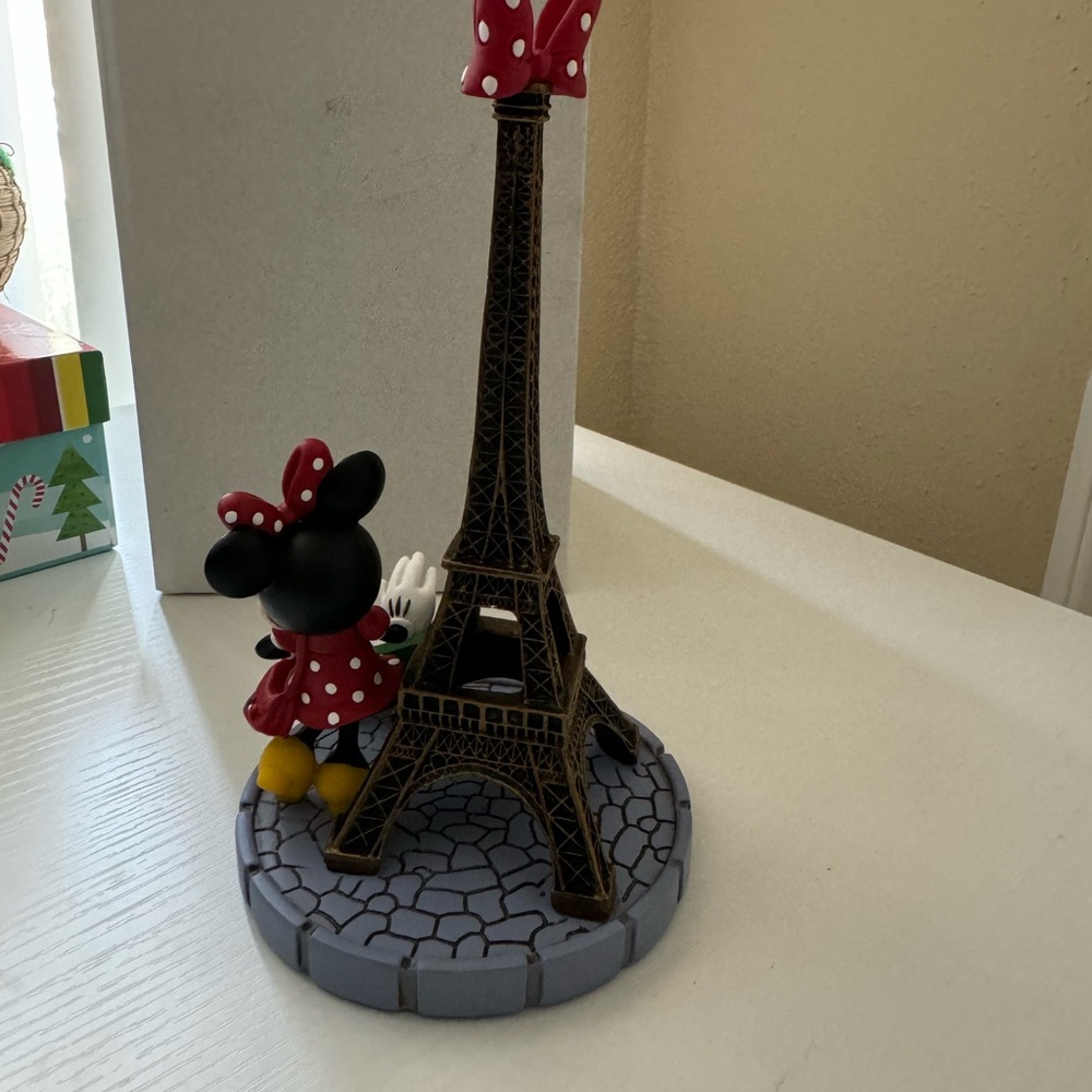 Disney Minnie Mouse Red and White Cake Topper - Picture 2 of 2